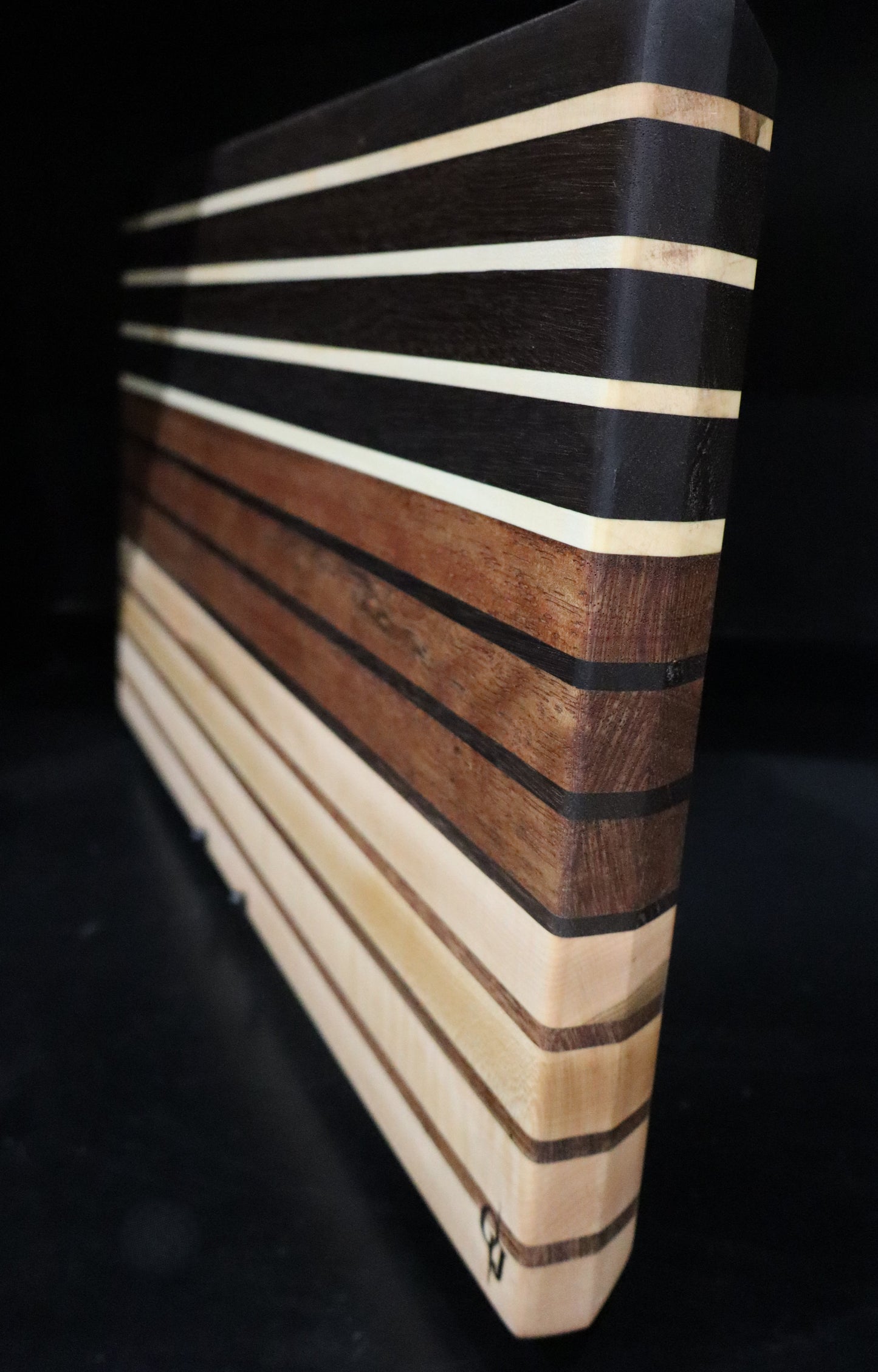 Walnut, Mara Macho, Maple Edge Grain Cutting Board