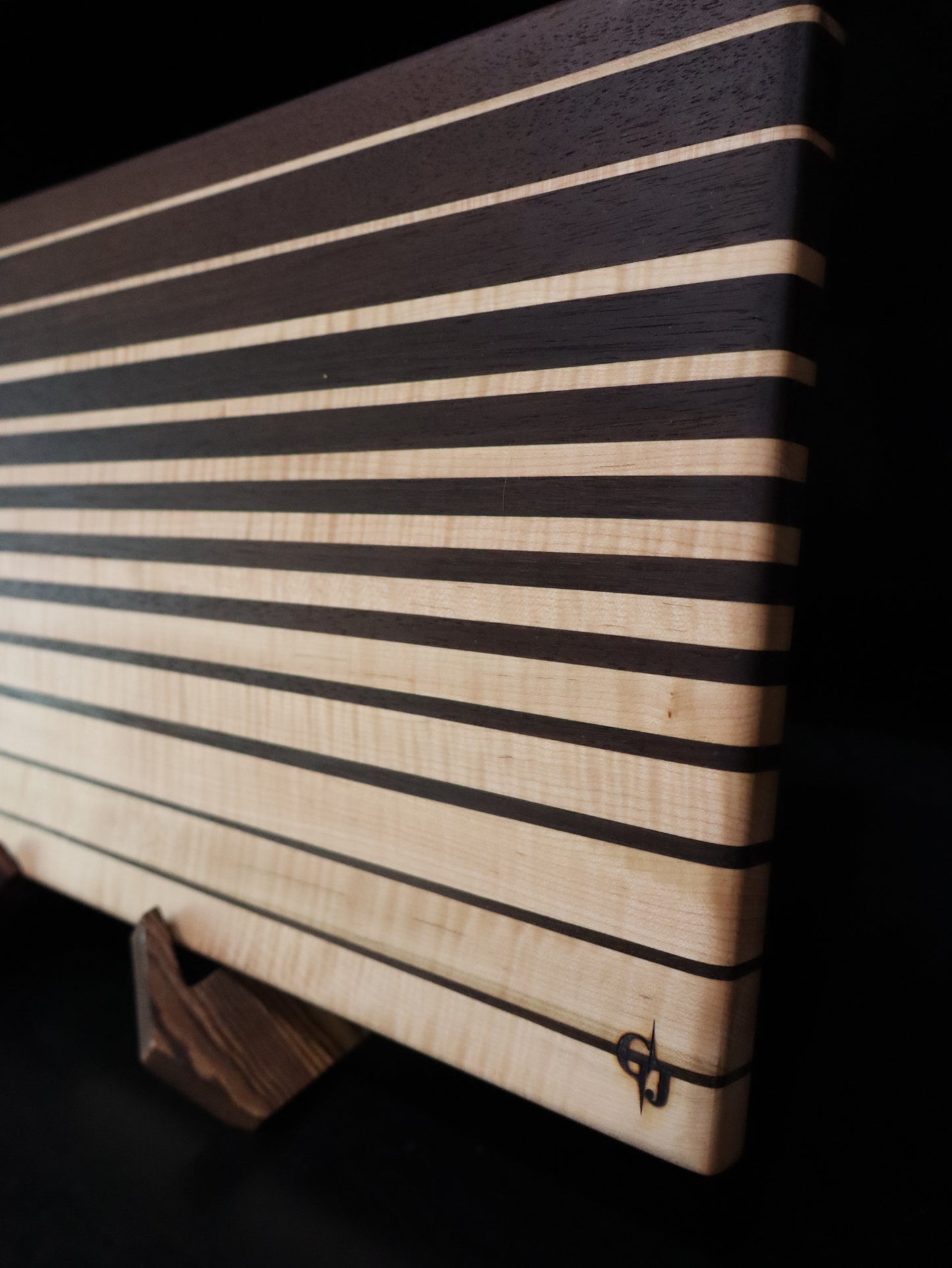 Maple and Walnut Ombre Large Edge Grain Brisket Board