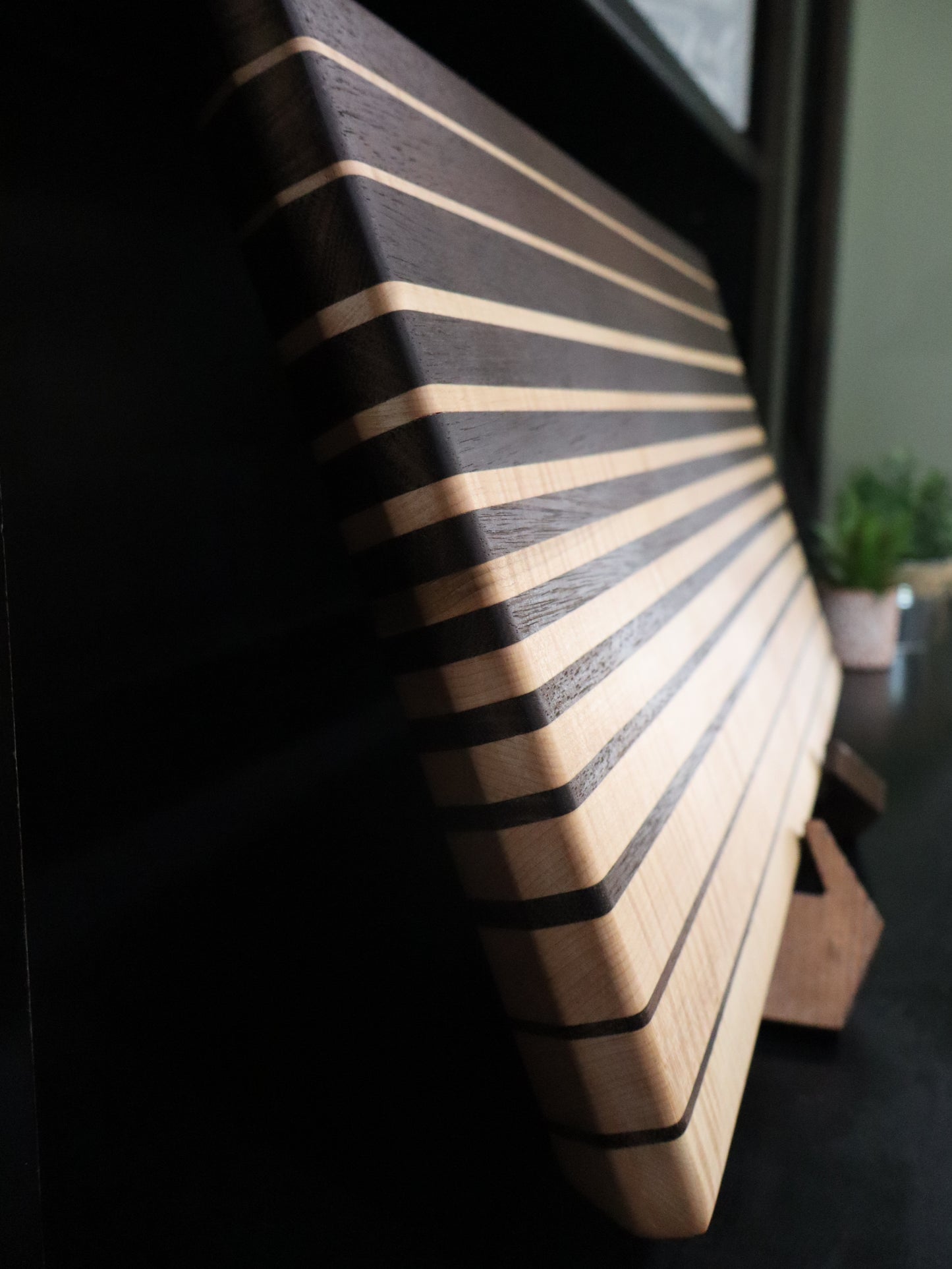 Maple and Walnut Ombre Large Edge Grain Brisket Board