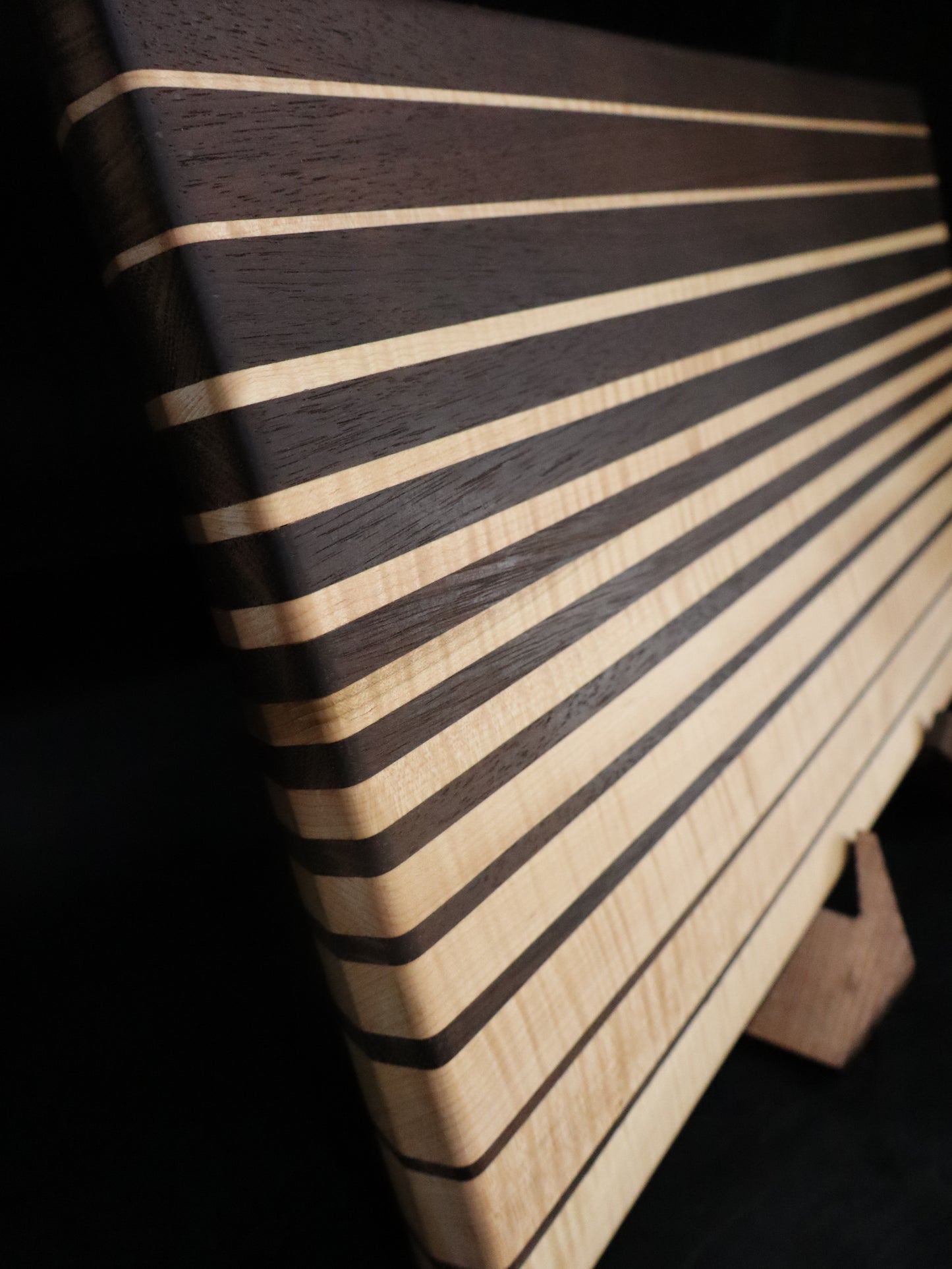 Maple and Walnut Ombre Large Edge Grain Brisket Board