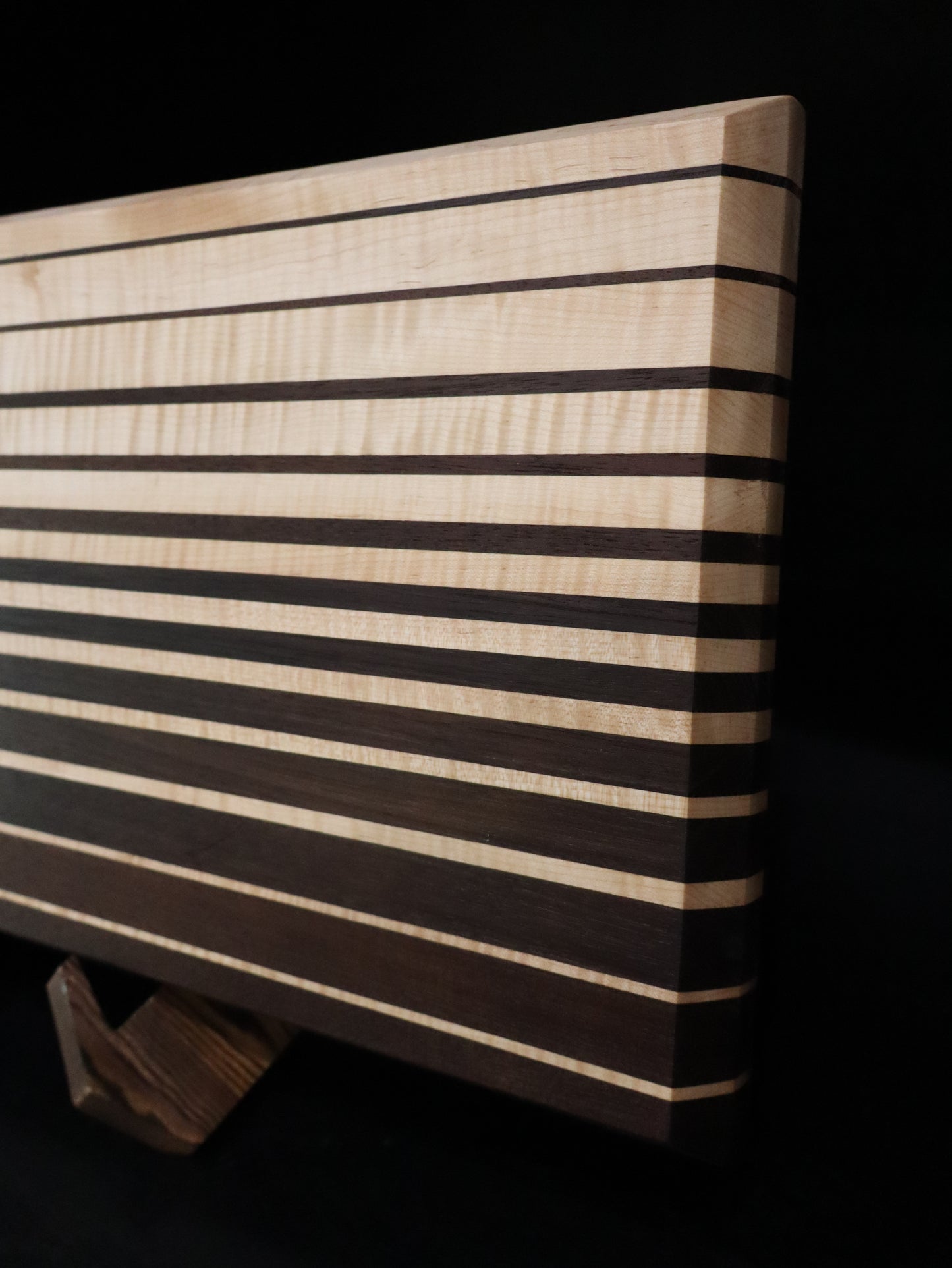 Maple and Walnut Ombre Large Edge Grain Brisket Board