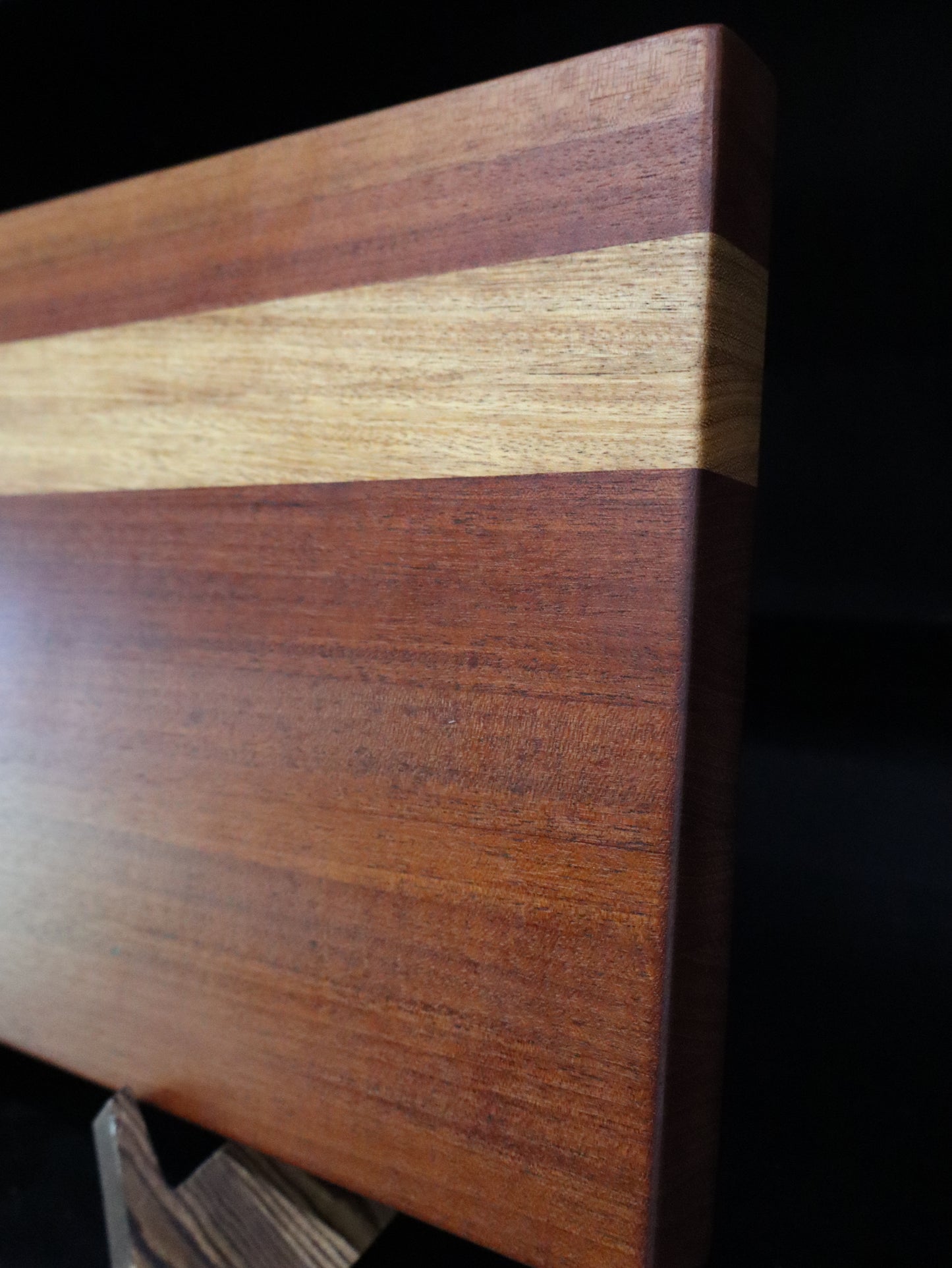 Mahogany/Vanilla Wood Edge Grain Cutting Board with Juice Groove