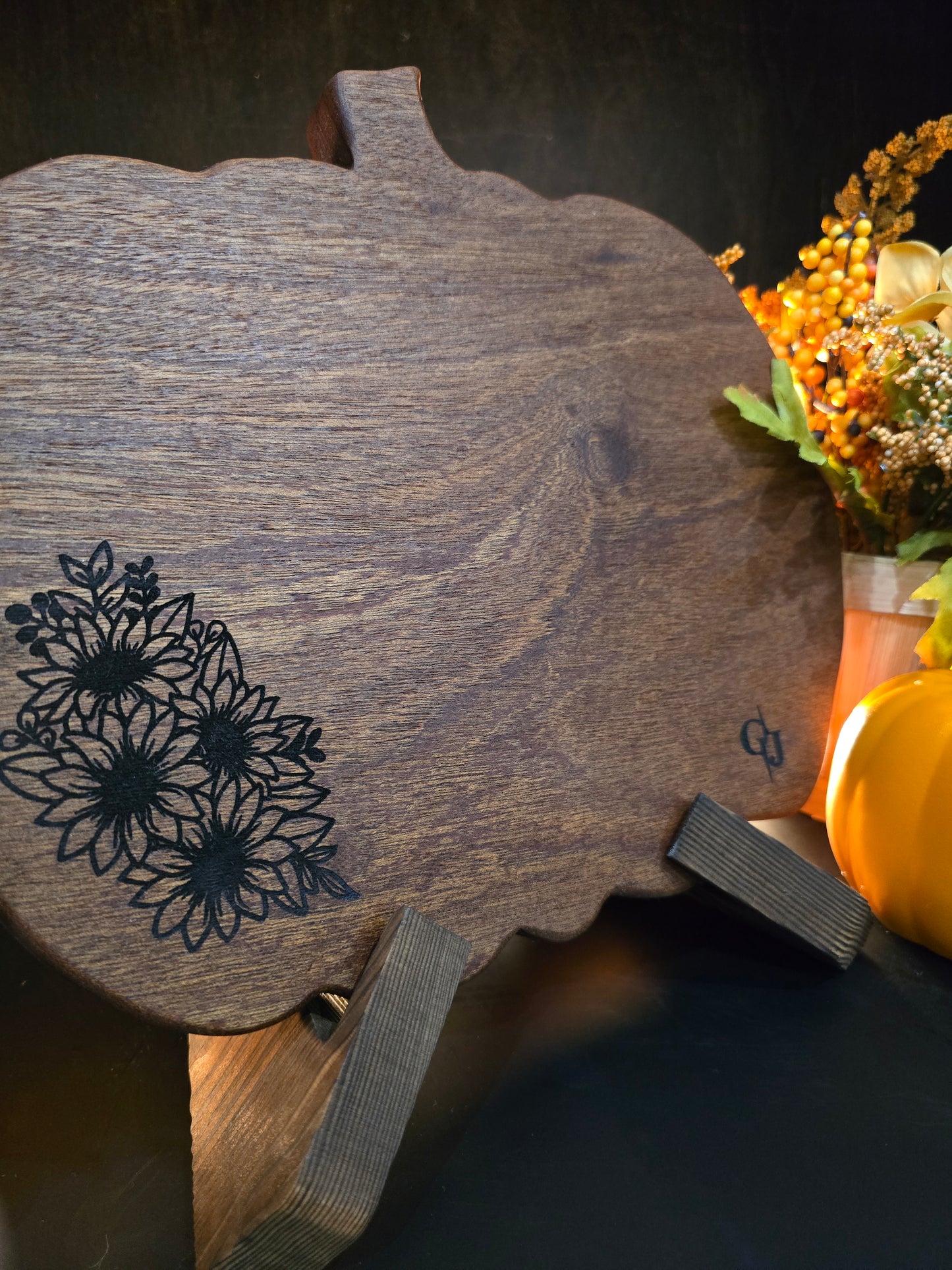 Mahogany Pumpkin-shaped Cheese Board