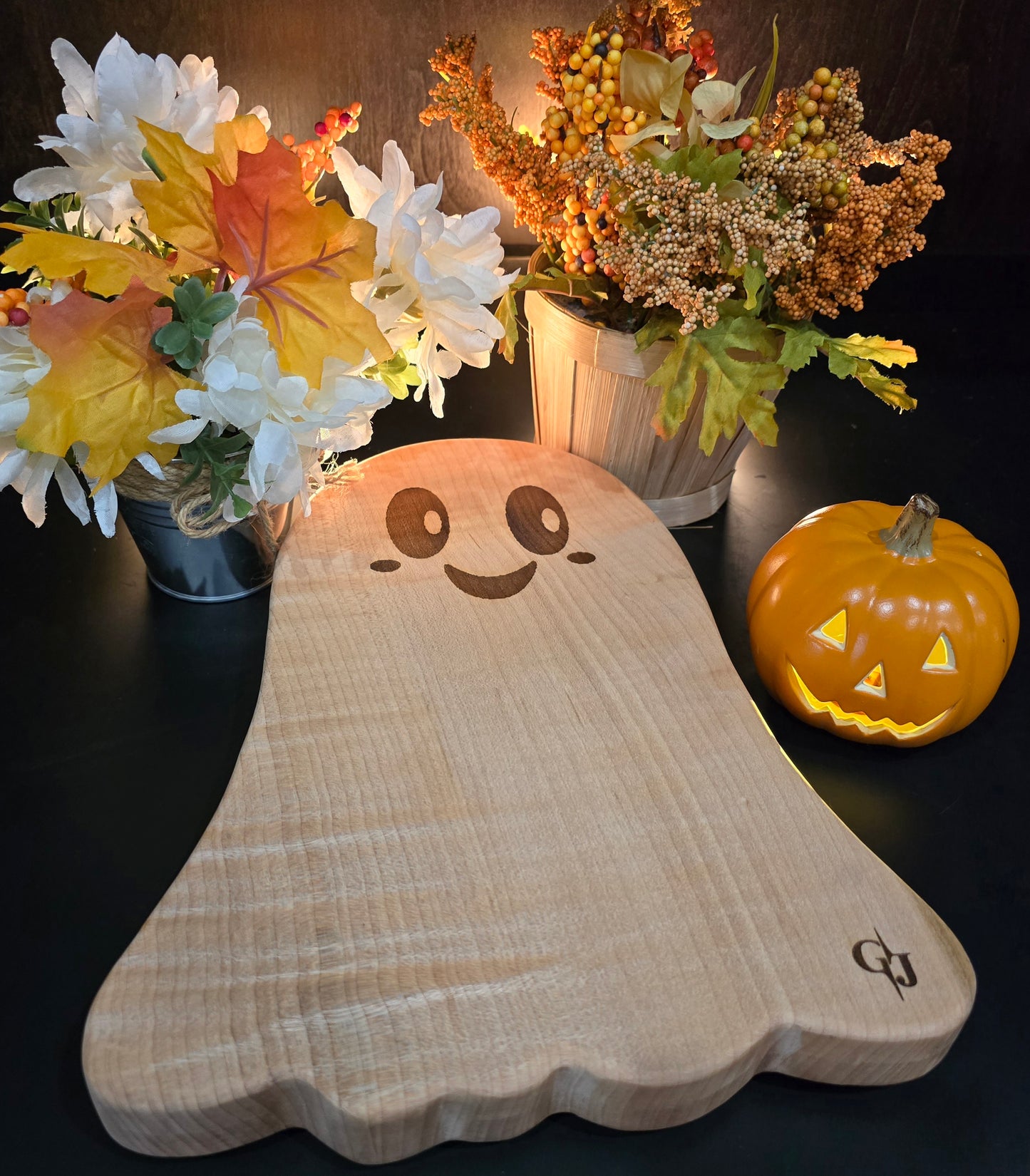 Curly Maple Friendly Ghost-shaped Cheese Board