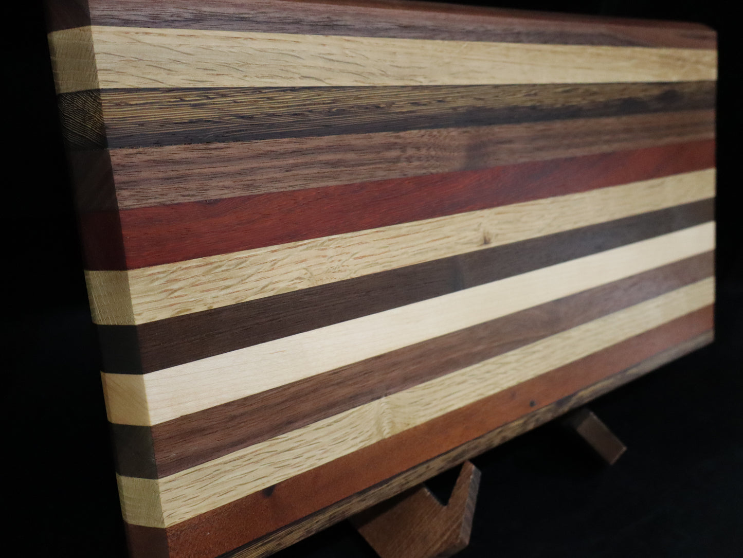 Multi Hardwood Edge Grain Cutting Board