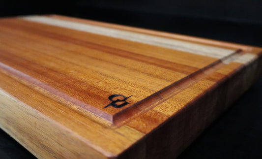 Mahogany Edge Grain Cutting Board with Juice Groove