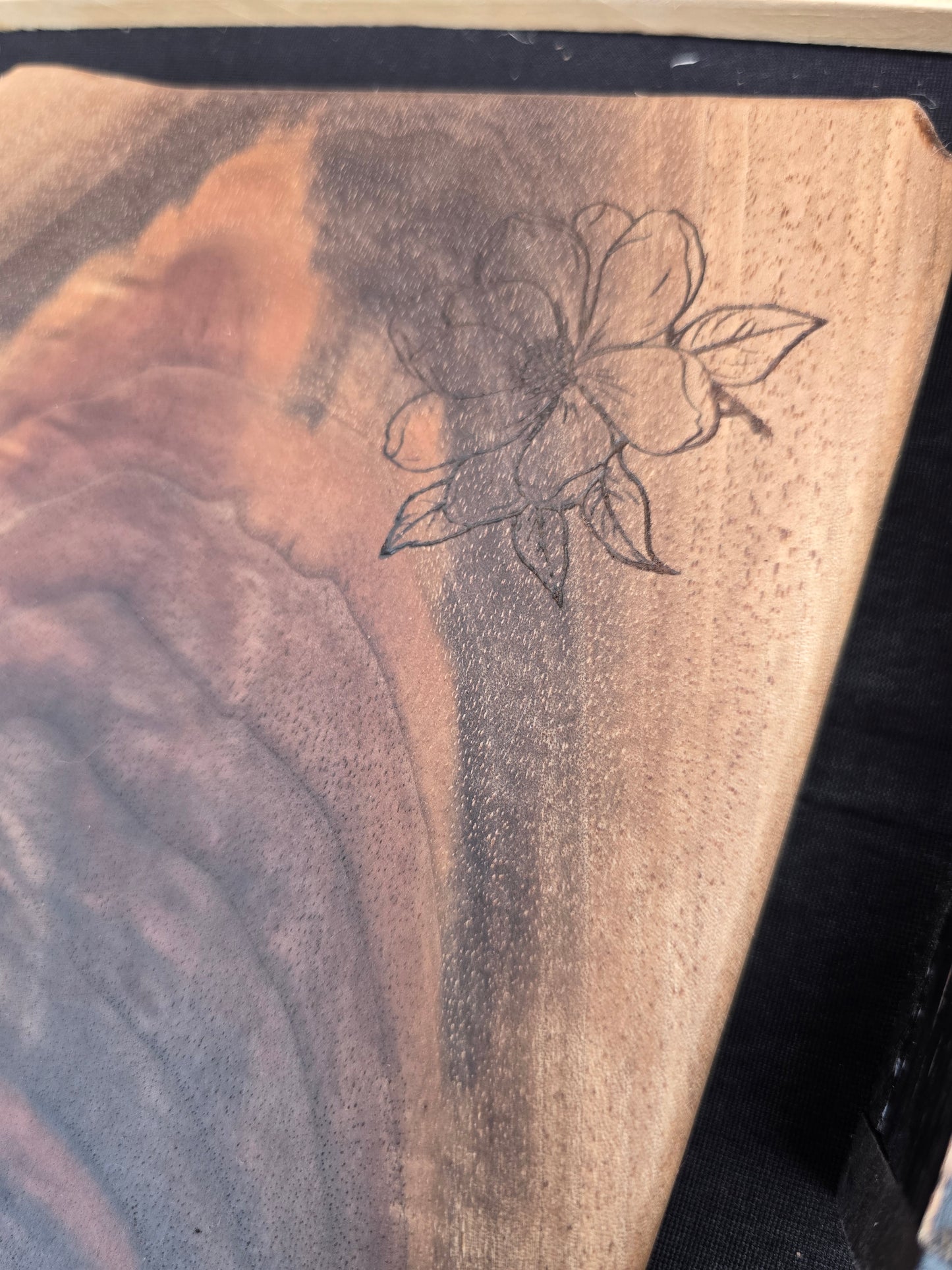 Mississippi Shaped Cheese Boards with Magnolia Flower Laser Engraving