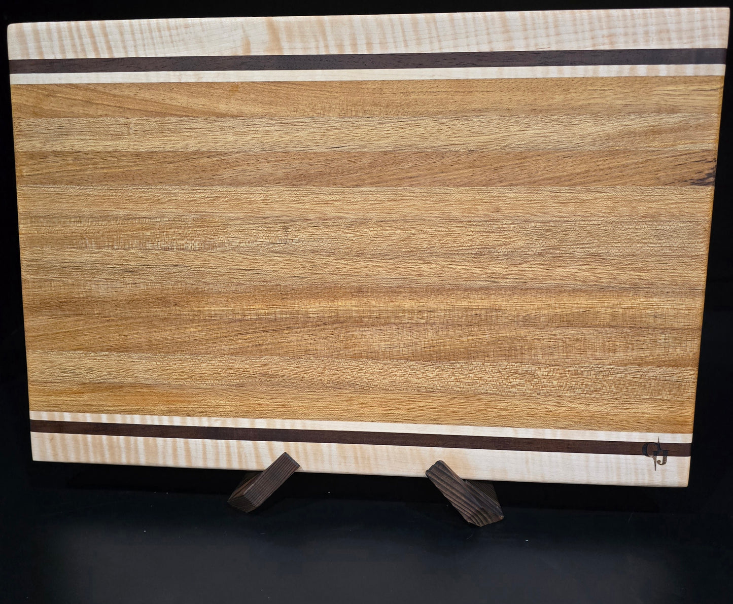 Vanilla Wood/Nogal/Curly Maple Cutting Board