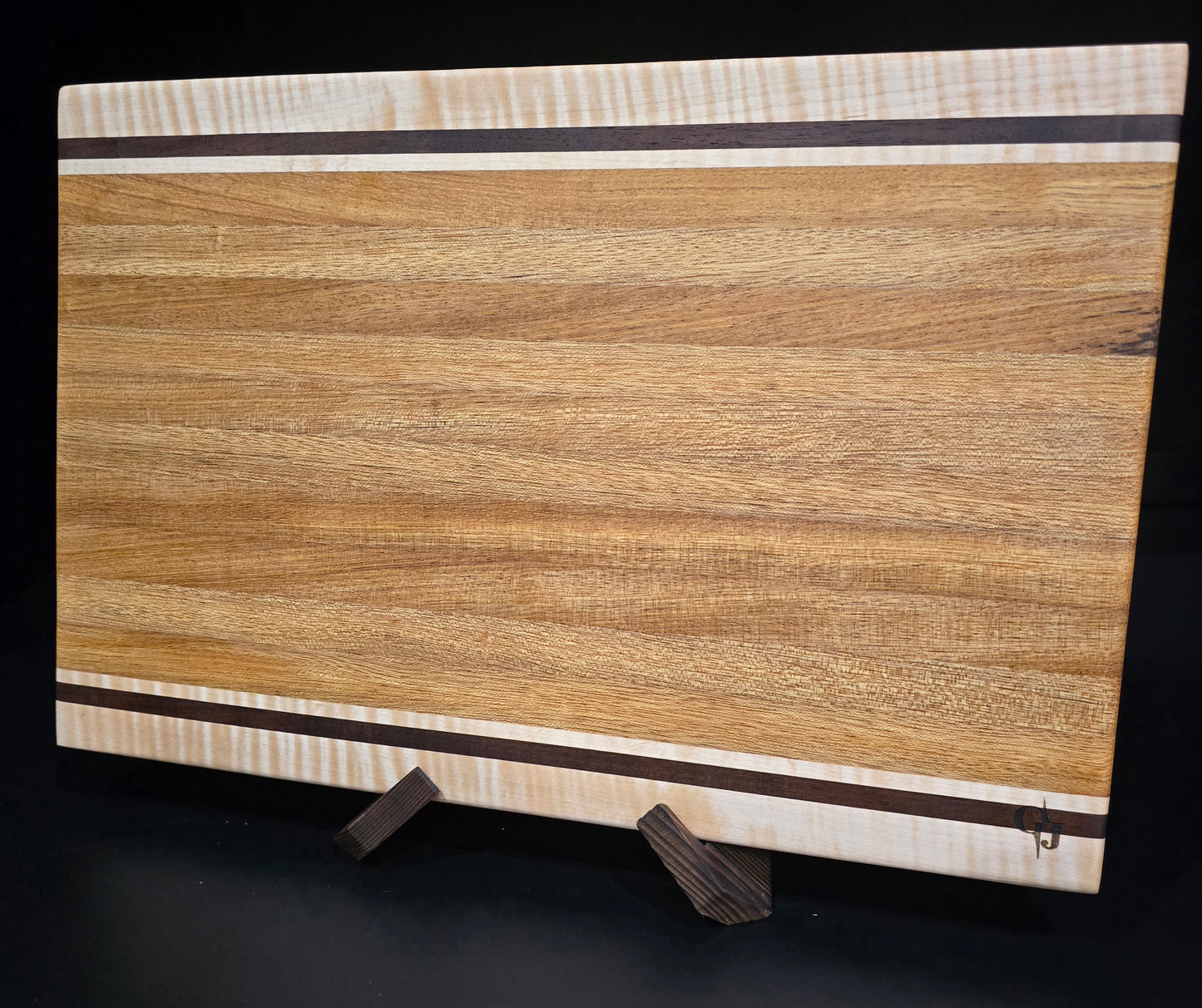 Vanilla Wood/Nogal/Curly Maple Cutting Board
