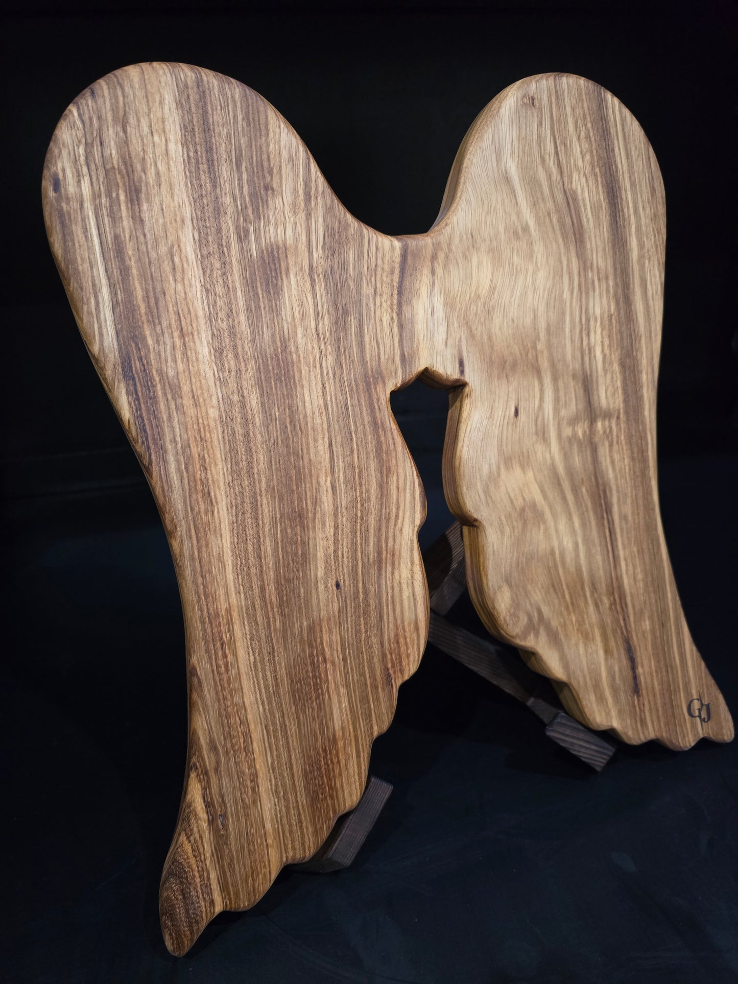Angel Wing Beli Wood Charcuterie Board 15x12 | Unique Shaped Wooden Cheese Board, Exotic Wood Appetizer Platter with Non-Slip Rubber Feet